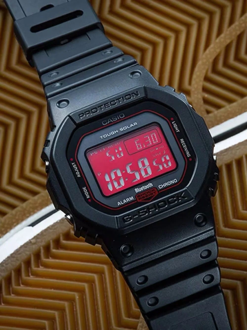 New🌟 Casio G-Shock Black & Red GW-B5600AR-1 Solar Radio Men's Watch